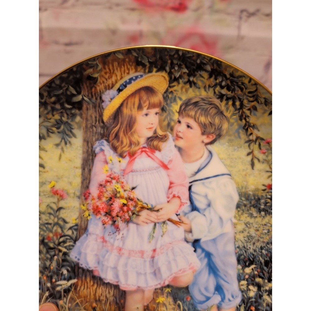 Vintage Little Sweethearts Collector Plate Sandra Kuck RECO Fine China - Picture 4 of 4